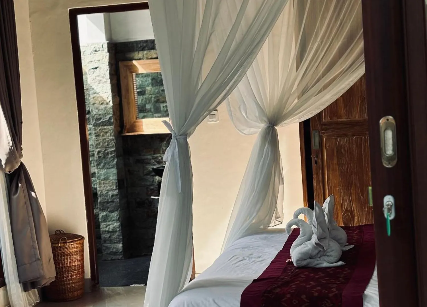 Ayis House Bed & Breakfast Ubud  0*, Ubud (Bali)